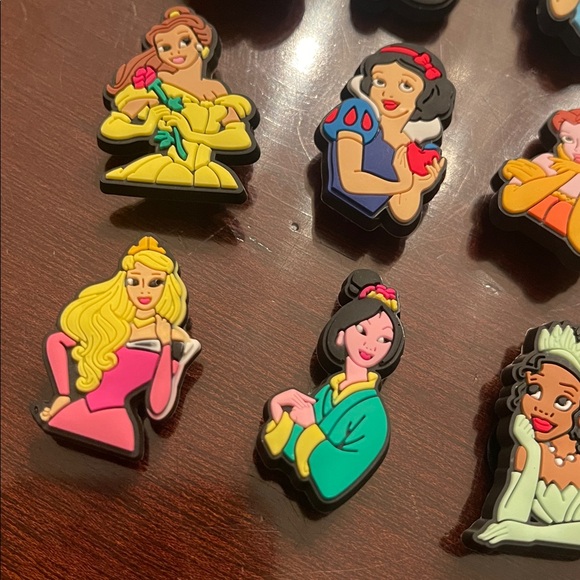 Disney Princess Character Shoe Charms - 15 piece Set nwt - Picture 4 of 7
